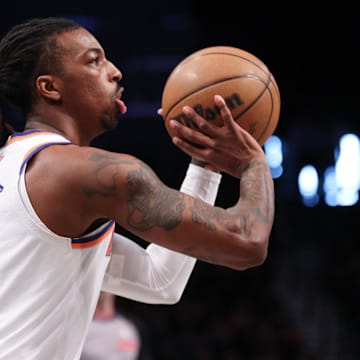 The Indiana Pacers are signing Delon Wright to a training camp deal.