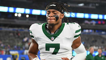 New York Jets quarterback Justin Fields 