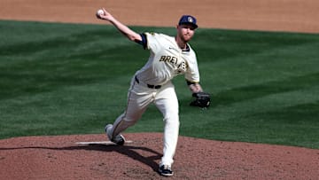 Seattle Mariners v Milwaukee Brewers