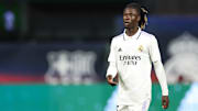 Eduardo Camavinga a un nouveau numéro.