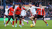 Luton Town v Manchester City - Premier League