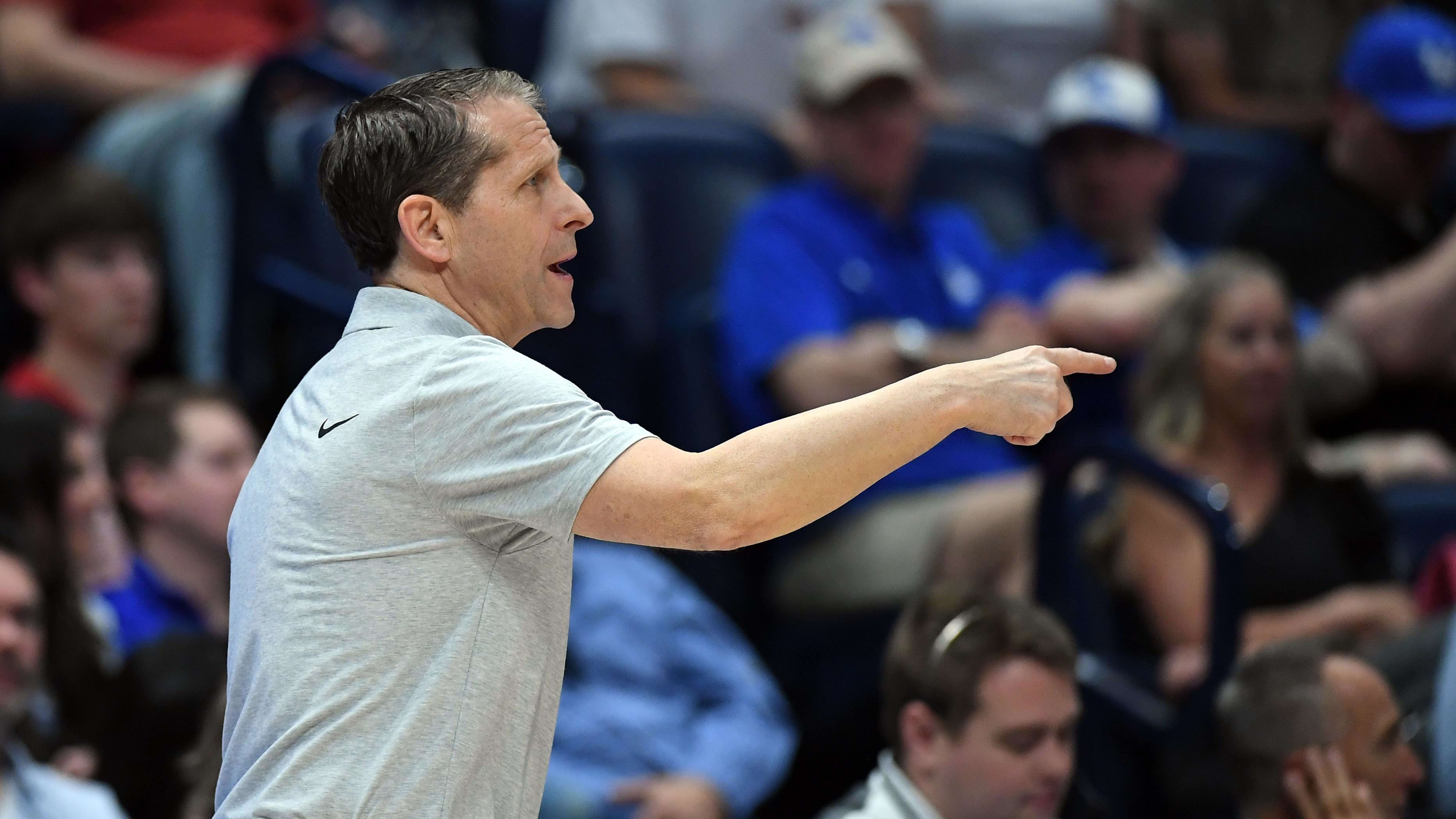 Eric Musselman coaches the Hogs from at the SEC Tournament 
