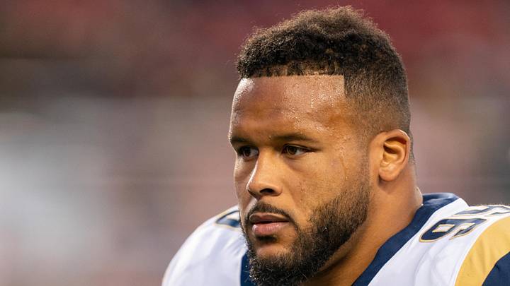 Los Angeles Rams defensive tackle Aaron Donald (99)