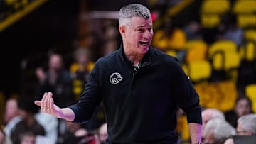 Boise State Broncos head coach Leon Rice.