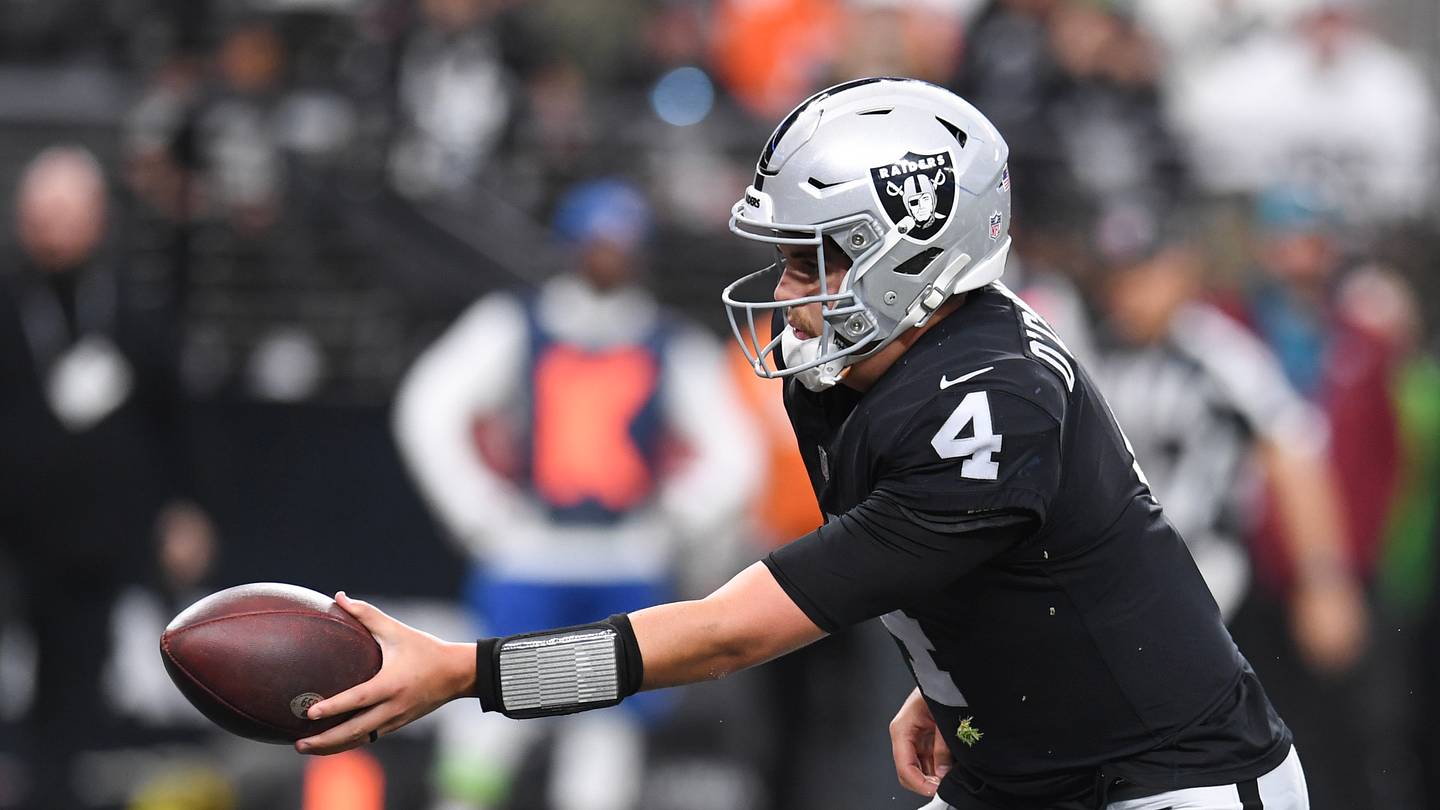 Raiders QB room continues to be overlooked by national media - Vimarsana News