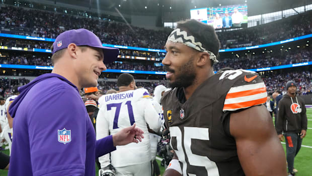 Kevin O'Connell, Myles Garrett, Vikings vs Browns in London