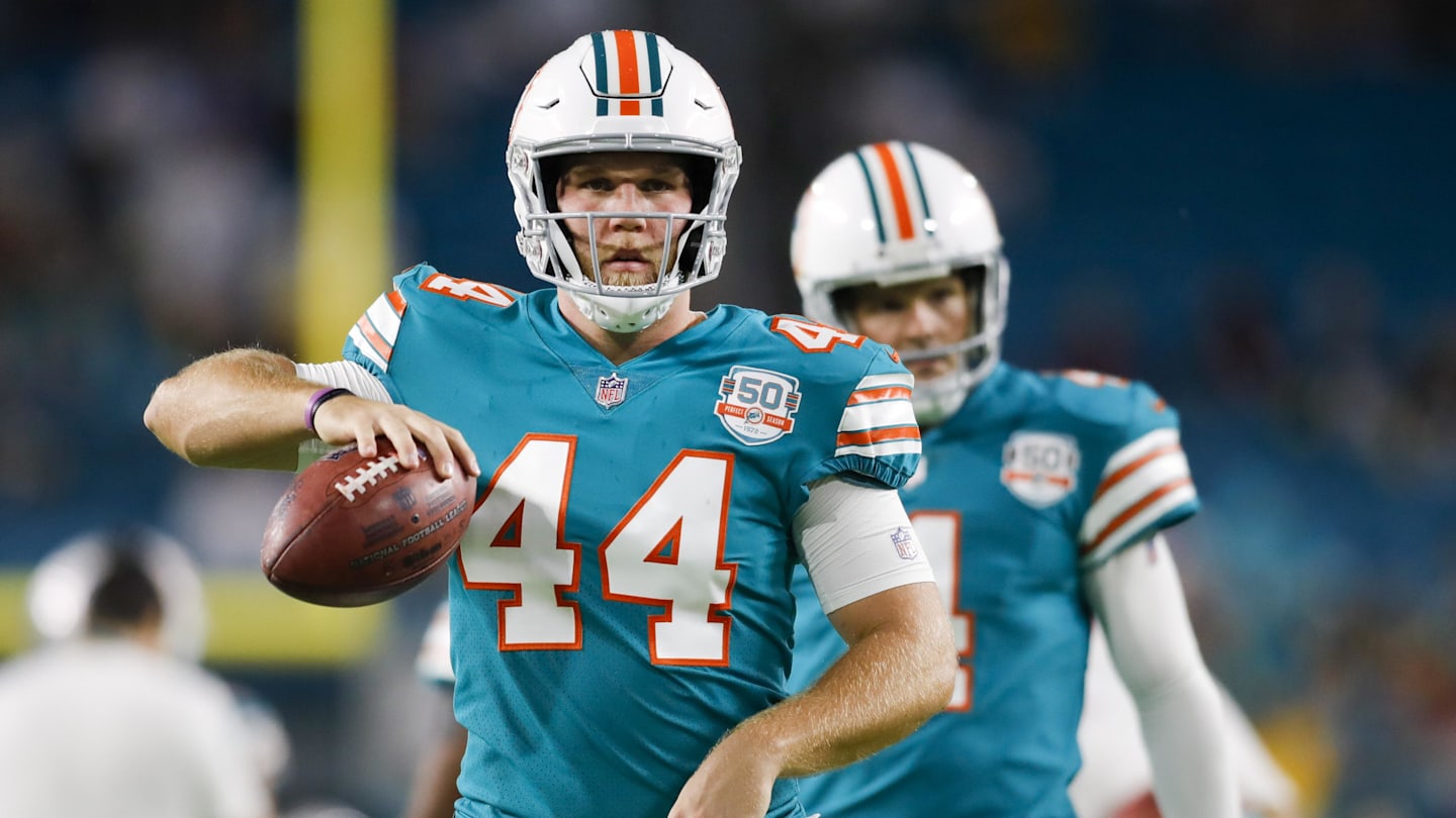 Miami Dolphins Make Roster Moves Ahead of Rookie Minicamp