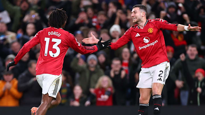 Man Utd are aiming for back-to-back Premier League wins.