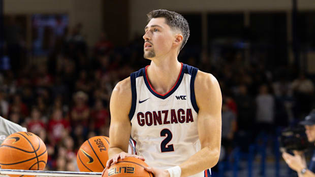 Gonzaga Bulldogs player Steele Venters (2).