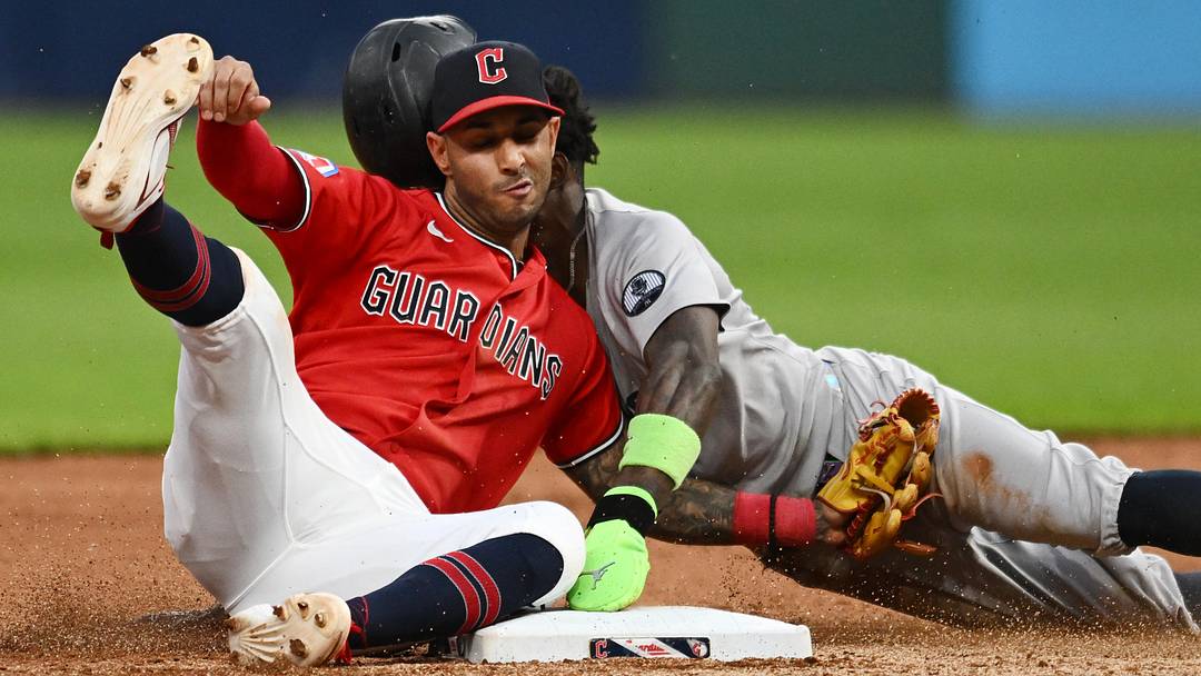 Jun 8, 2026: New York Yankees second baseman Jazz Chisholm Jr. (13) is caught stealing by Cleveland Guardians shortstop Brayan Rocchio (4) during the sixth inning at Progressive Field. 