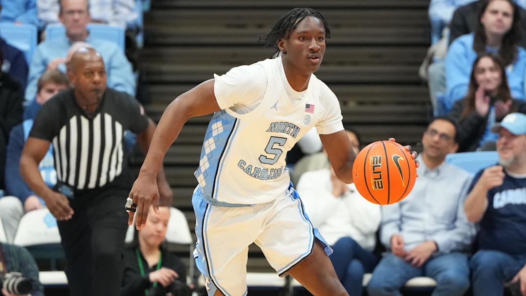 North Carolina Tar Heels guard Isaiah Denis (5)