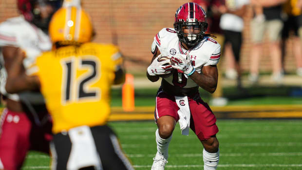 South Carolina's JuJu McDowell runs the ball against Missouri