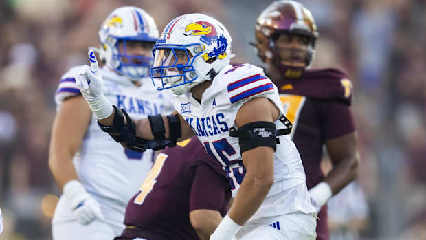  Kansas Jayhawks defensive end Dean Miller.