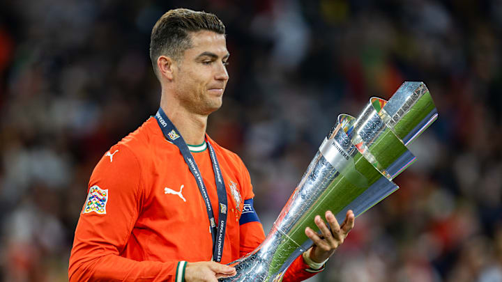 Cristiano Ronaldo a ajouté un nouveau trophée à sa collection. Cristiano Ronaldo a ajouté un nouveau trophée à sa collection.