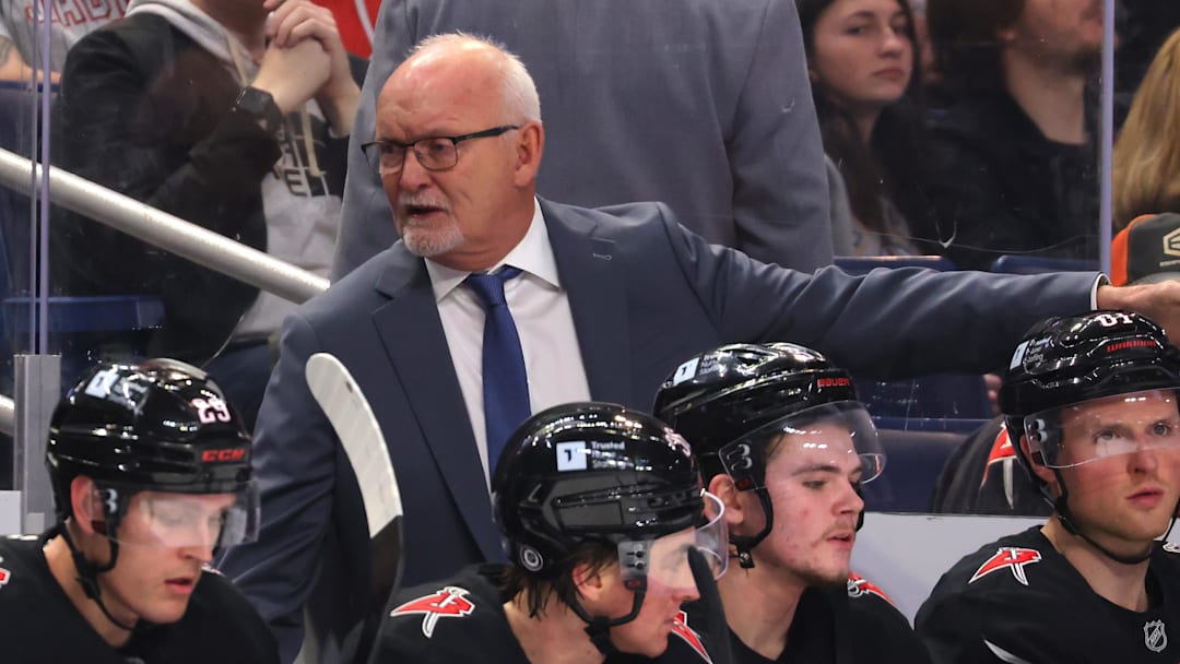 Apr 5, 2025; Buffalo, New York, USA;  Buffalo Sabres head coach Lindy Ruff talks to his team during the second period against the Tampa Bay Lightning at KeyBank Center. Mandatory Credit: Timothy T. Ludwig-Imagn Images