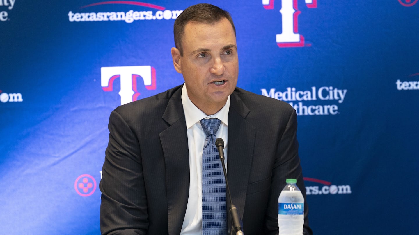 Texas Rangers Near Trade Deadline Moves Amid Bullpen Injuries, Struggling Stars
