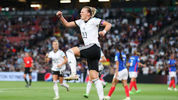 Popp marcou o gol que abriu o placar na semifinal contra a França