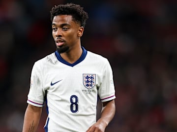 Angel Gomes - Angleterre