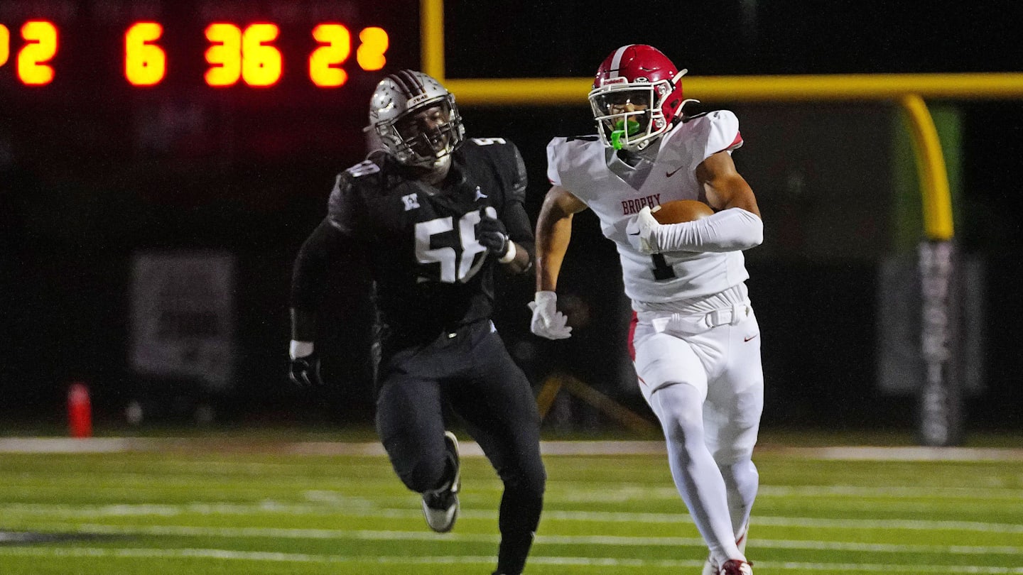 Notre Dame Lands Ex-NFL Star’s WR Son on National Signing Day