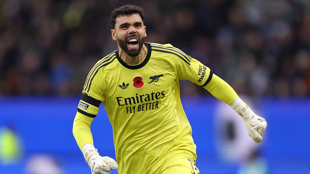 Raya continuing in goal