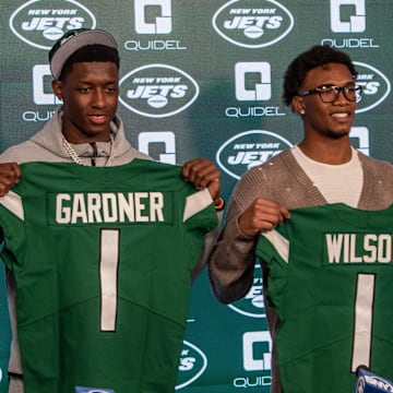 The New York Jets' first-round picks Jermaine Johnson, Ahmad \"Sauce\" Gardner and Garrett Wilson are introduced at a press conference.

Syndication The Record