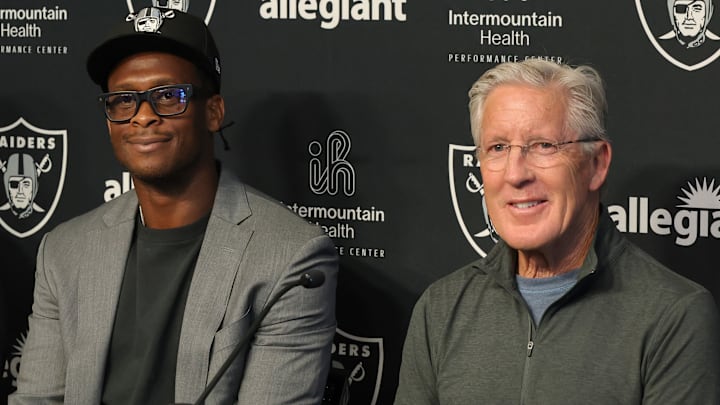 Las Vegas Raiders Introduce Geno Smith