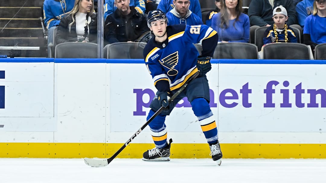 NHL: NOV 29 Mammoth at Blues