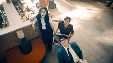  (L to r) RACHEL BROSNAHAN as Lois Lane, SKYLER GISONDO as Jimmy and DAVID CORENSWET as Clark Kent in DC Studios’ and Warner Bros. Pictures’ “SUPERMAN,” a Warner Bros. Pictures release. Courtesy of Warner Bros. Pictures