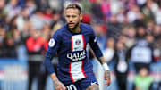 Neymar est actuellement au Brésil et poursuit sa convalescence. 