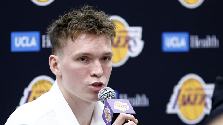 Knecht fue la escogencia de primera ronda de los Lakers