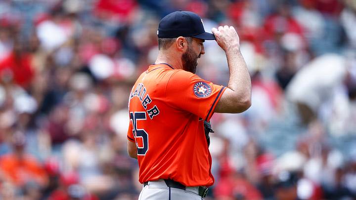 Houston Astros v Los Angeles Angels