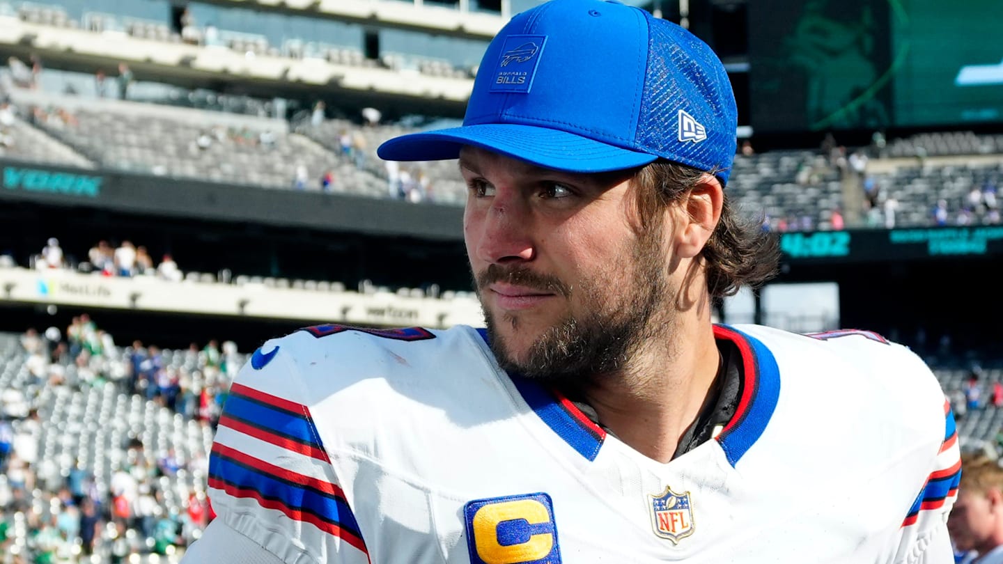 Josh Allen unveils new look at Bills practice in wake of injury