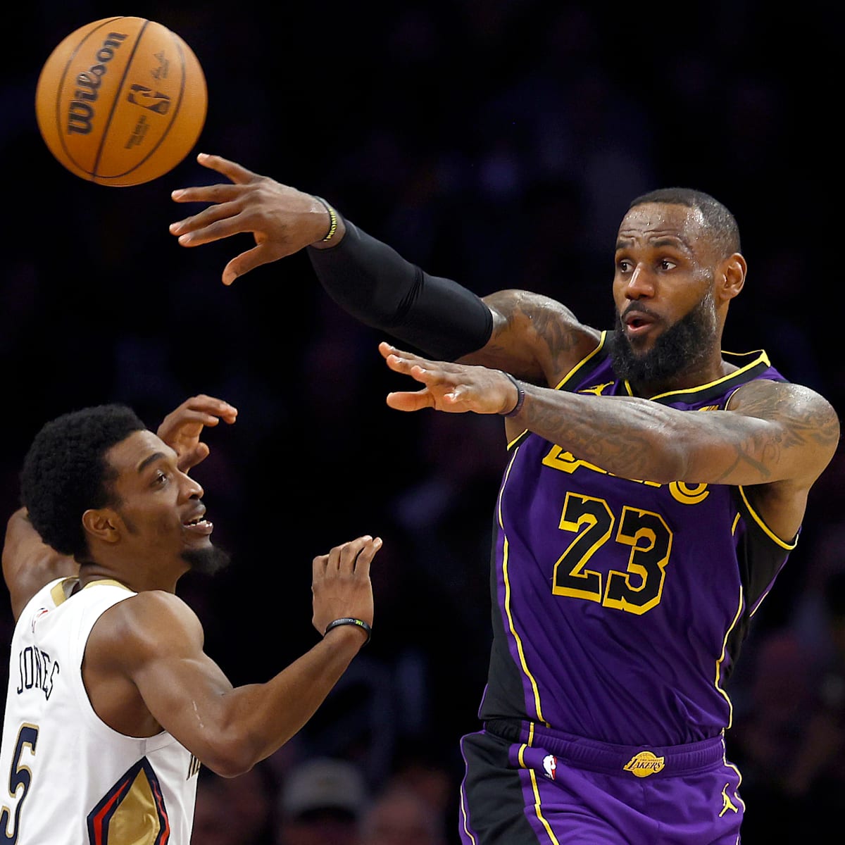 Is LeBron James playing today Latest injury update for Lakers vs Pelicans April 14