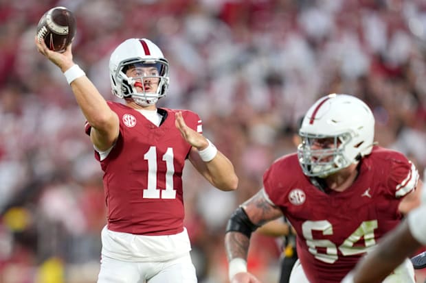 Oklahoma quarterback Jackson Arnold