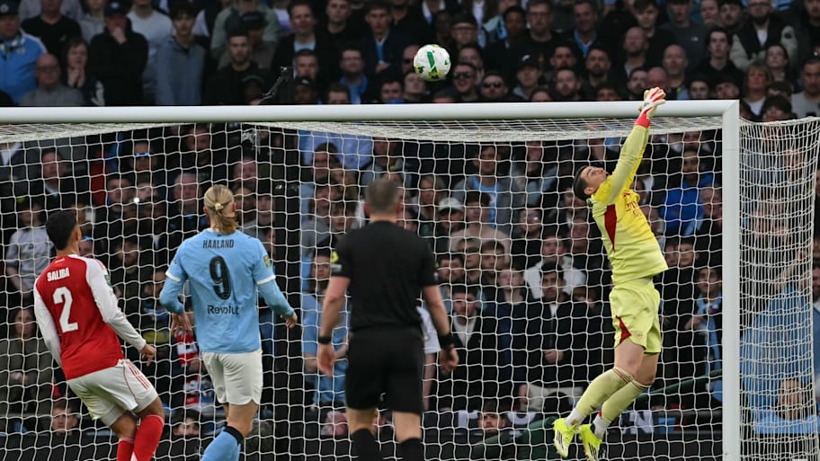 Kepa Arrizabalaga grasping at thin air.
