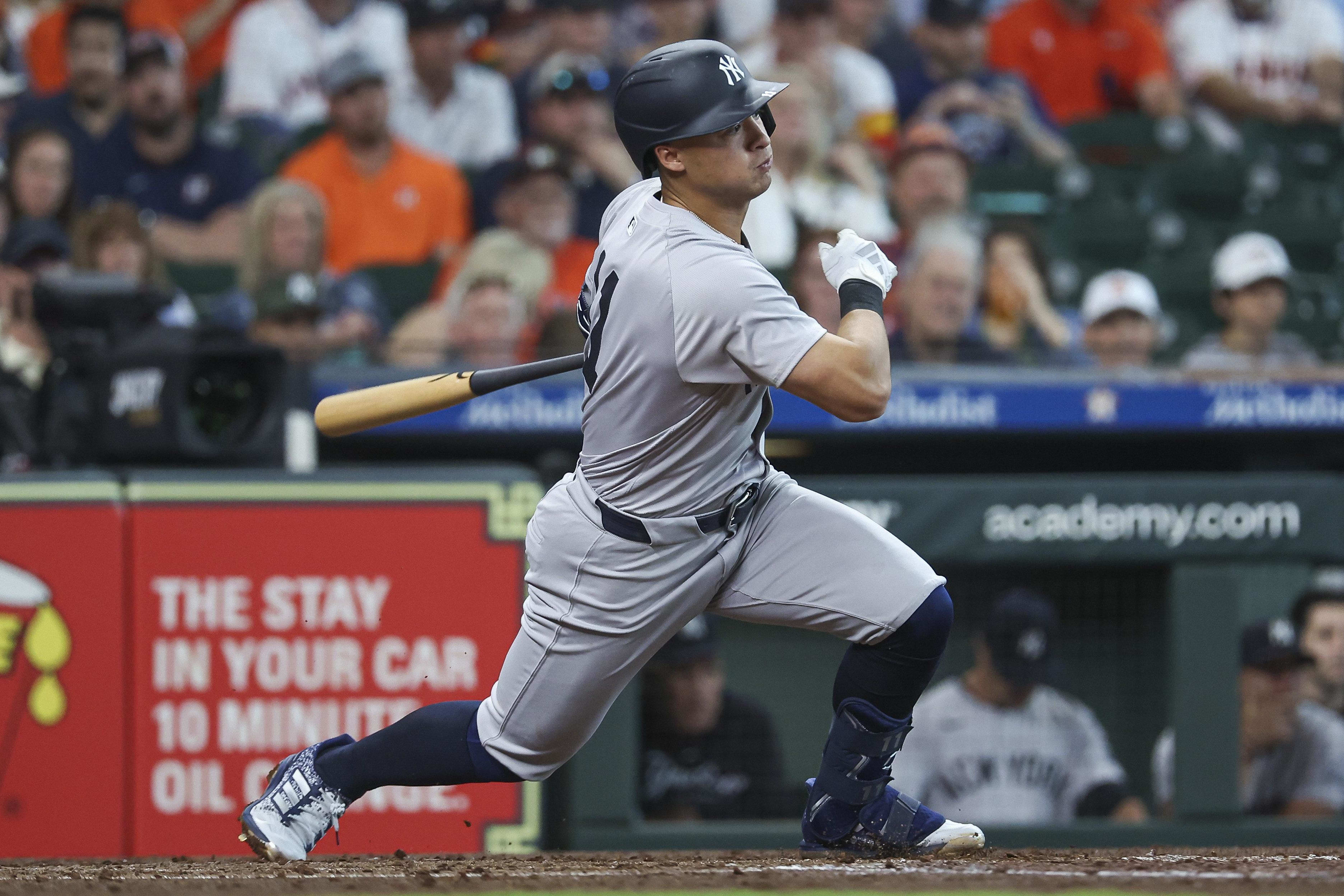 New York Yankees shortstop Anthony Volpe hits a single.