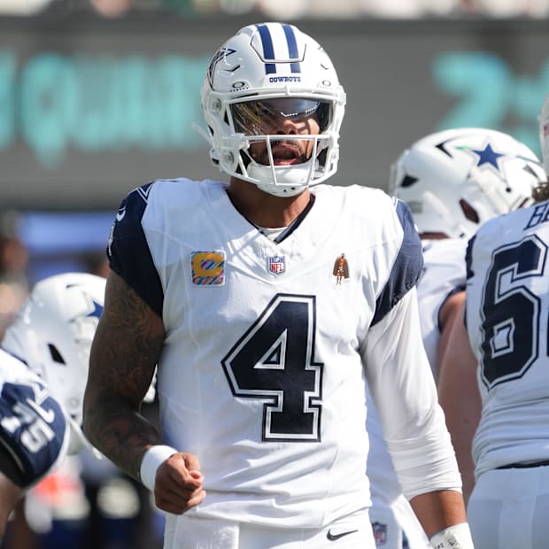 Dallas Cowboys quarterback Dak Prescott looks towards the sidelines against the New York Jets at MetLife Stadium.