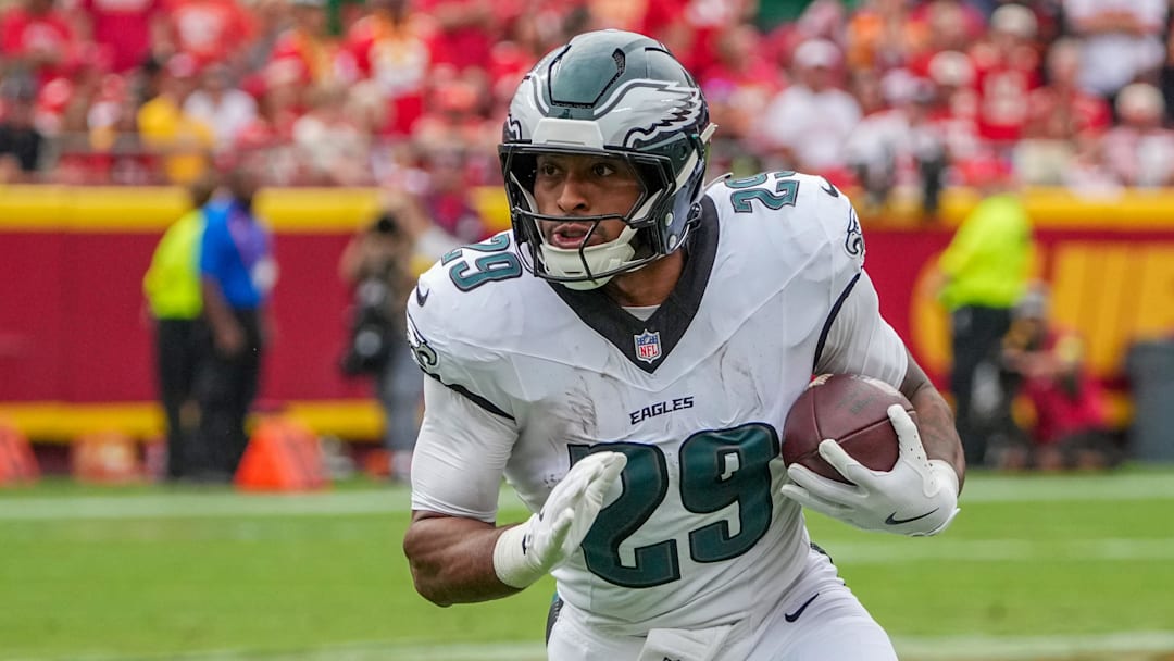 Sep 14, 2025; Kansas City, Missouri, USA; Philadelphia Eagles running back AJ Dillon (29) runs the ball against the Kansas City Chiefs during the game at GEHA Field at Arrowhead Stadium. Mandatory Credit: Denny Medley-Imagn Images