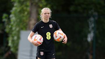 Esme Morgan has been called up for England for the first time since her leg fracture last September