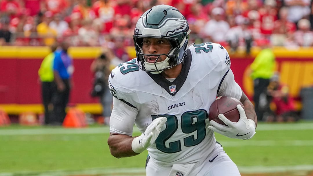 Sep 14, 2025; Kansas City, Missouri, USA; Philadelphia Eagles running back AJ Dillon (29) runs the ball against the Kansas City Chiefs during the game at GEHA Field at Arrowhead Stadium. Mandatory Credit: Denny Medley-Imagn Images
