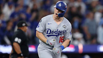 World Series - Los Angeles Dodgers v Toronto Blue Jays - Game Two