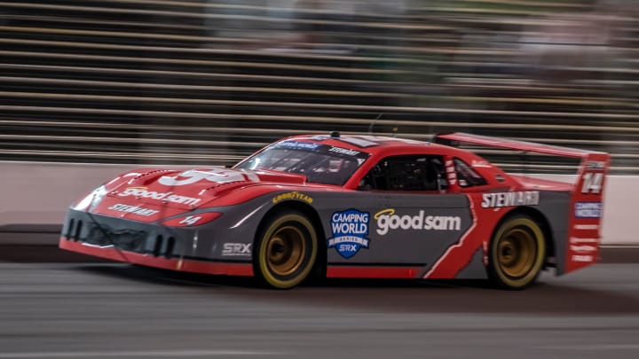 Tony Stewart drives in the SRX race at the Nashville Fairgrounds Speedway Saturday July 9, 2022; Nashville, Tennessee, United States;  at Nashville Fairgrounds Speedway. Mandatory Credit: Alan Poizner-The Tennessean

Auto Racing Srx Race At Nashville Fairgrounds Speedway