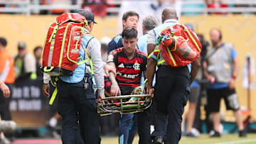 Erick Pulgar se lesionou na reta final do 1T