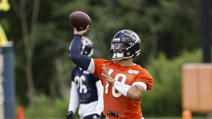Jun 5, 2024; Lake Forest, IL, USA; Chicago Bears quarterback Caleb Williams (18) passes the ball during the team's minicamp at Halas Hall.