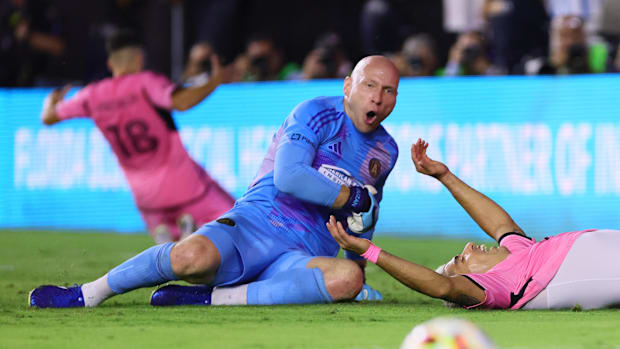 Brad Guzan - Atlanta United