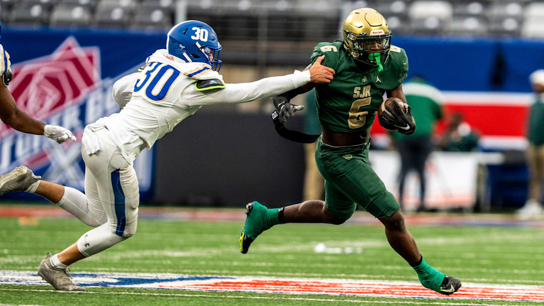 St. Joseph Regional plays Donovan Catholic in a football game at MetLife Stadium East Rutherford, NJ on Friday September 30, 2022. SJR #6 Za  eir Day. DC #30 Hunter Johnson and SJR #6 Za  eir Day.

Football St Joseph Plays Donovan Catholic