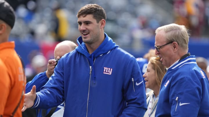 East Rutherford, NJ     October 22, 2023 -- Giants quarterback, Daniel Jones and owner John Mara on the sidelines before the game. The NY Giants host the Washington Commanders at MetLife Stadium in East Rutherford, NJ on October 22, 2023.