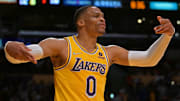 Westbrook no jugó los minutos finales del juego entre Lakers y Pacers