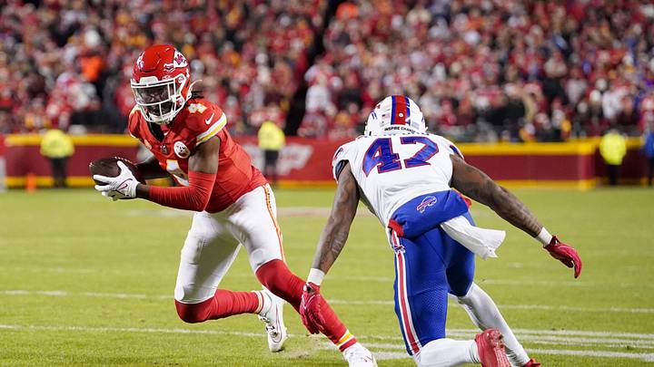 Kansas City Chiefs wide receiver Rashee Rice (4) and Buffalo Bills cornerback Christian Benford (47).