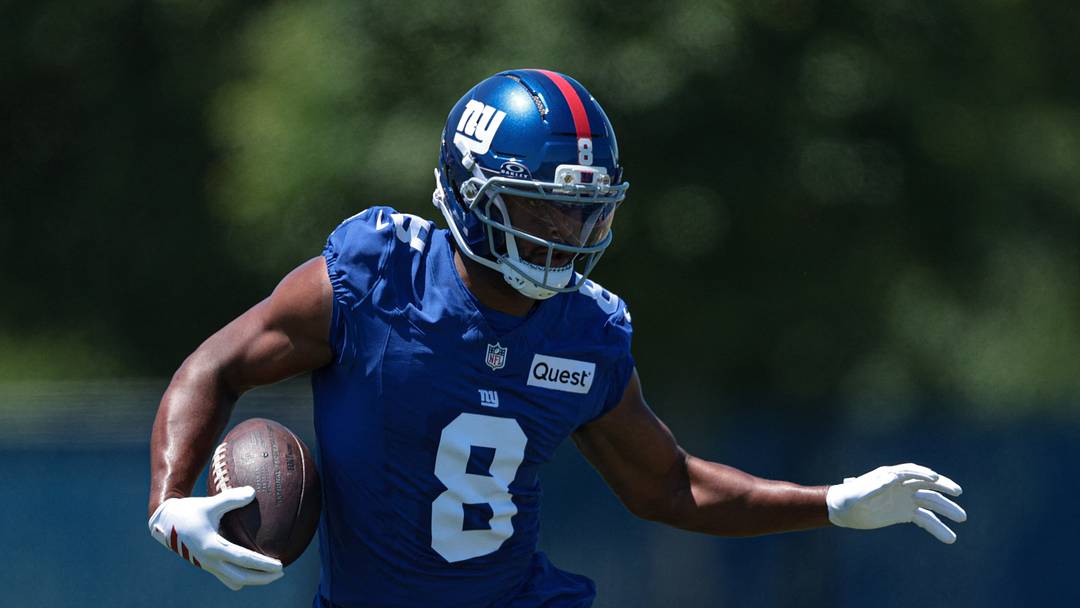 Jun 3, 2026; East Rutherford, NJ, USA;  New York Giants wide receiver JuJu Smith-Schuster (8) participates in drills  during organized team activities at Quest Diagnostics Training Center. Mandatory Credit: Vincent Carchietta-Imagn Images